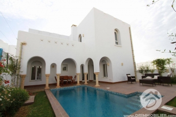  L 134 -  Sale  Villa with pool Djerba
